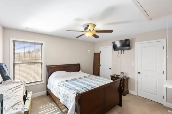 $455,000 | 1118 Indian Shadows Drive, Ten Mile, TN 37880