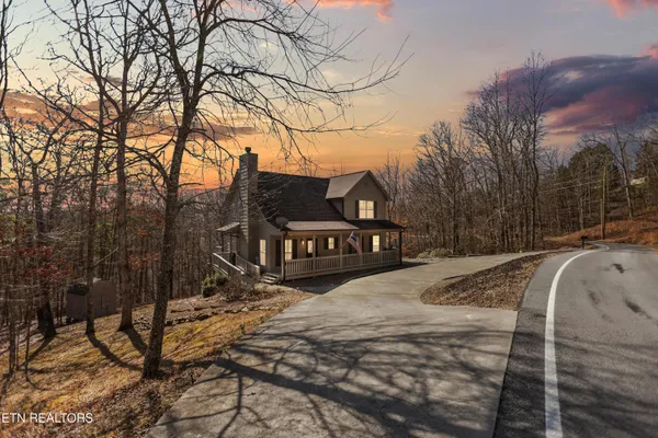 $455,000 | 1118 Indian Shadows Drive, Ten Mile, TN 37880