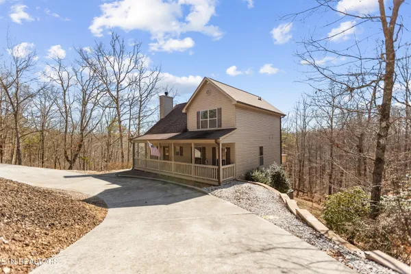$455,000 | 1118 Indian Shadows Drive, Ten Mile, TN 37880