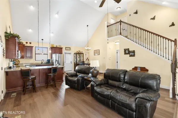 $455,000 | 1118 Indian Shadows Drive, Ten Mile, TN 37880