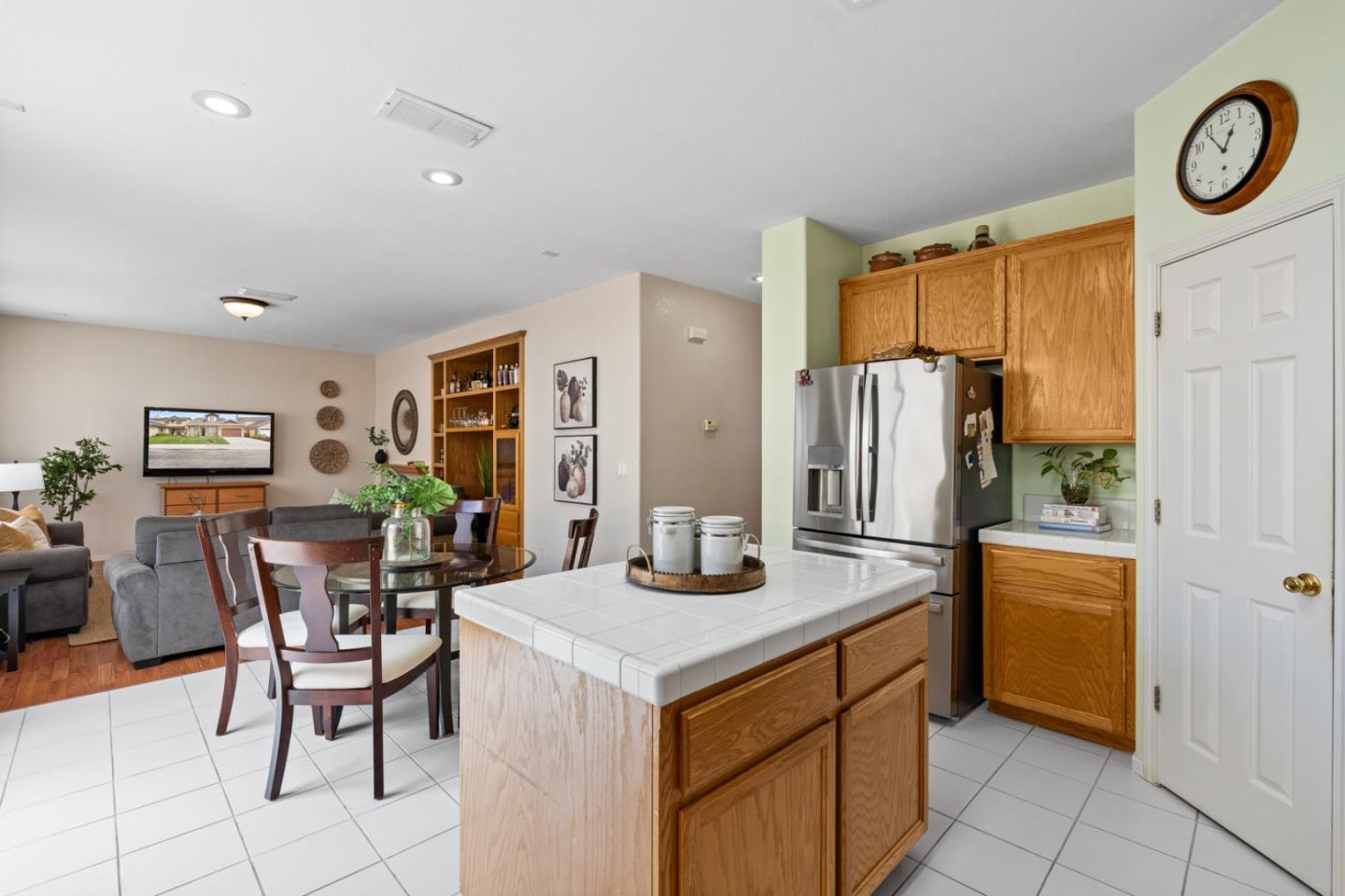 2943 Rugby Court Tracy, CA 95377 - Photo 12 of 38 Gallery Image 12
