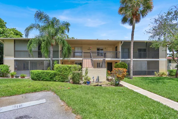 $250,000 | 6563 Chasewood Drive, Unit F, Jupiter, FL 33458