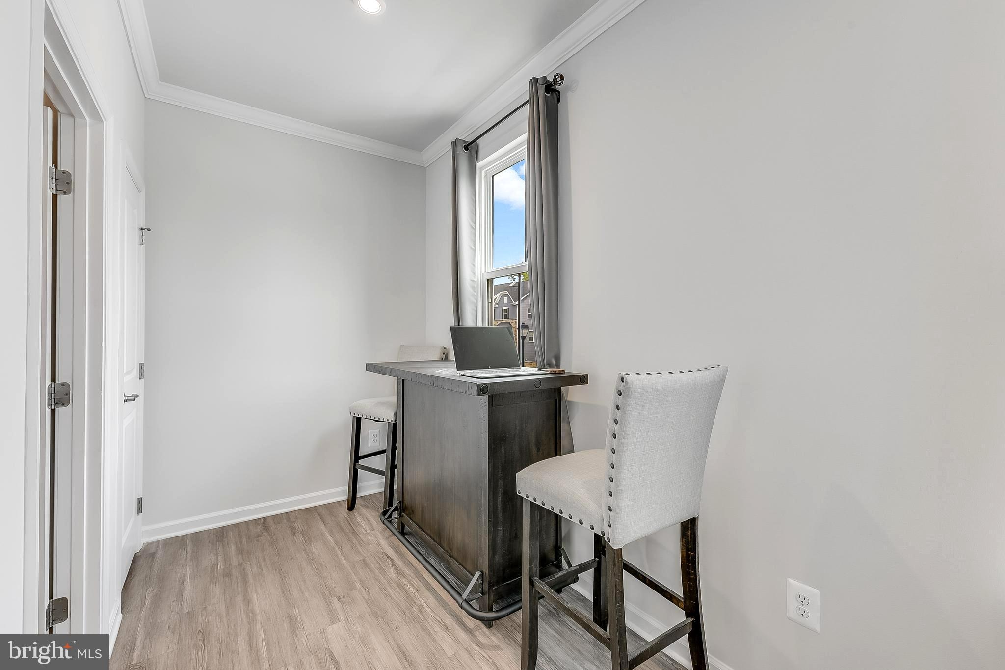 564 Katherine Avenue Baltimore, MD 21221 - Photo 18 of 41 Office space