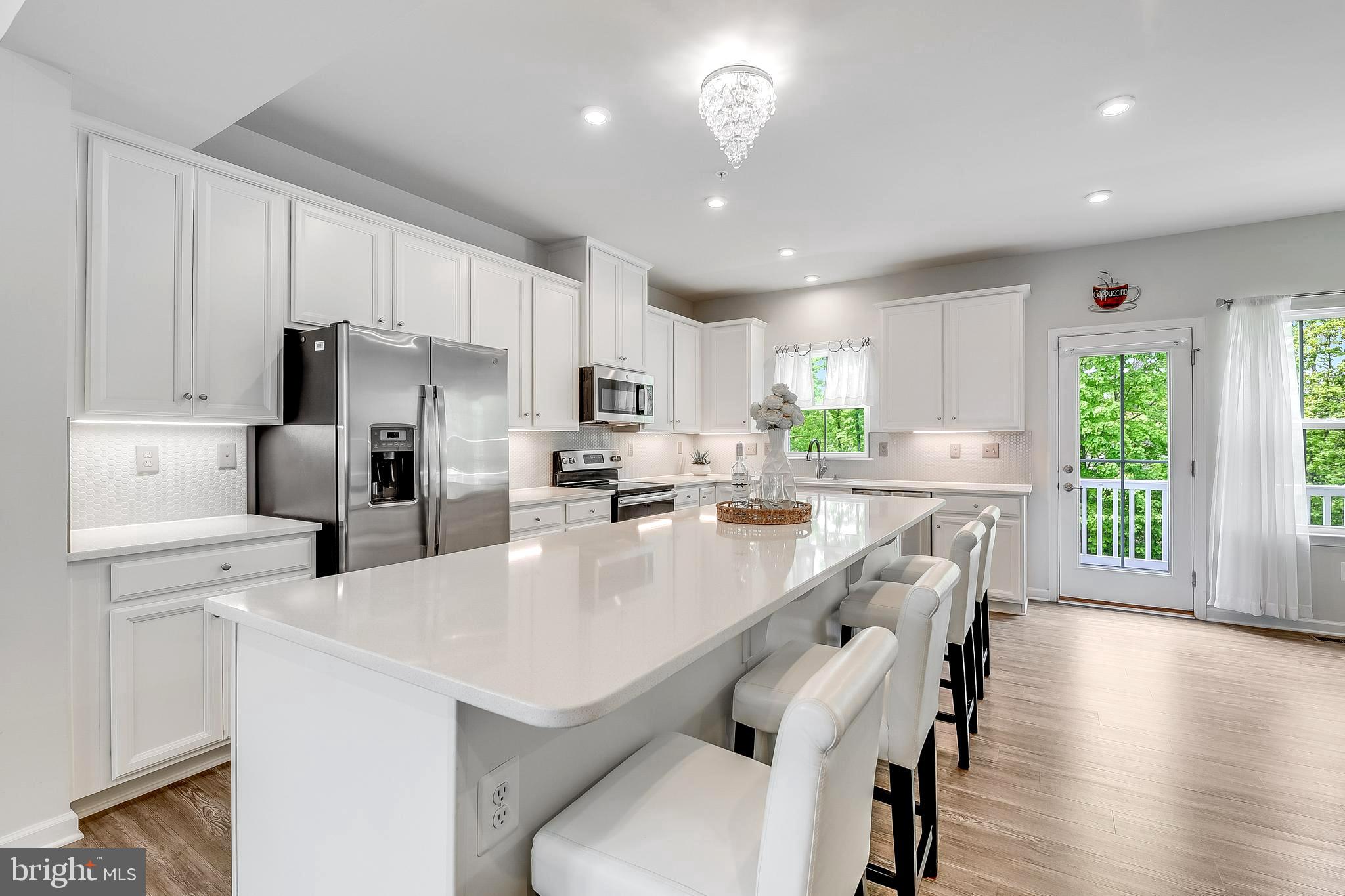 564 Katherine Avenue Baltimore, MD 21221 - Photo 9 of 41 Huge Quartz Island