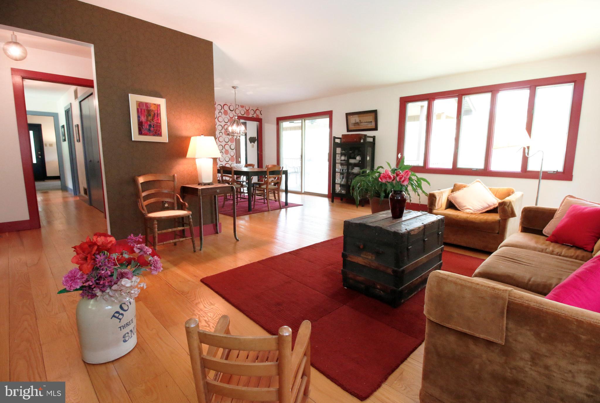 3807 Prospect Road Street, MD 21154 - Photo 6 of 38 Living Room