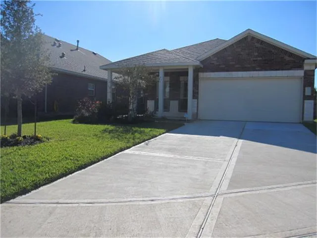 $1,950 | 26423 Longview Creek Drive, Katy, TX 77494