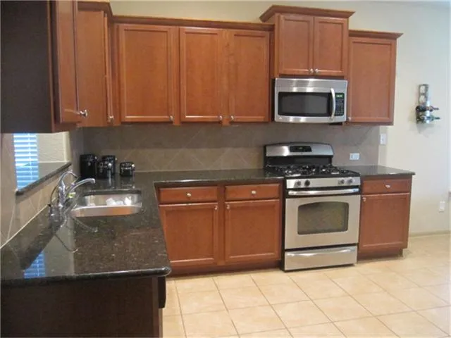 $1,950 | 26423 Longview Creek Drive, Katy, TX 77494