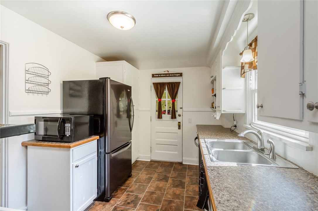 109 Overbrook Road Gates, NY 14624 - Photo 17 of 37