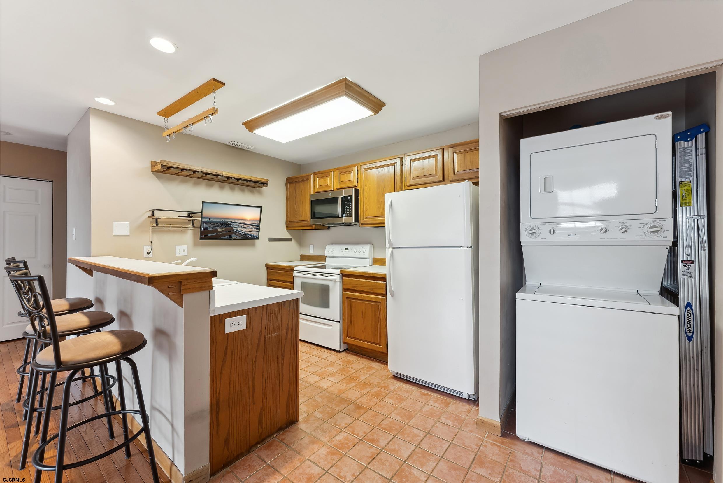 16 Meadow Ridge Road, Unit 38 Smithville, NJ 08205 - Photo 10 of 19 Gallery Image 10