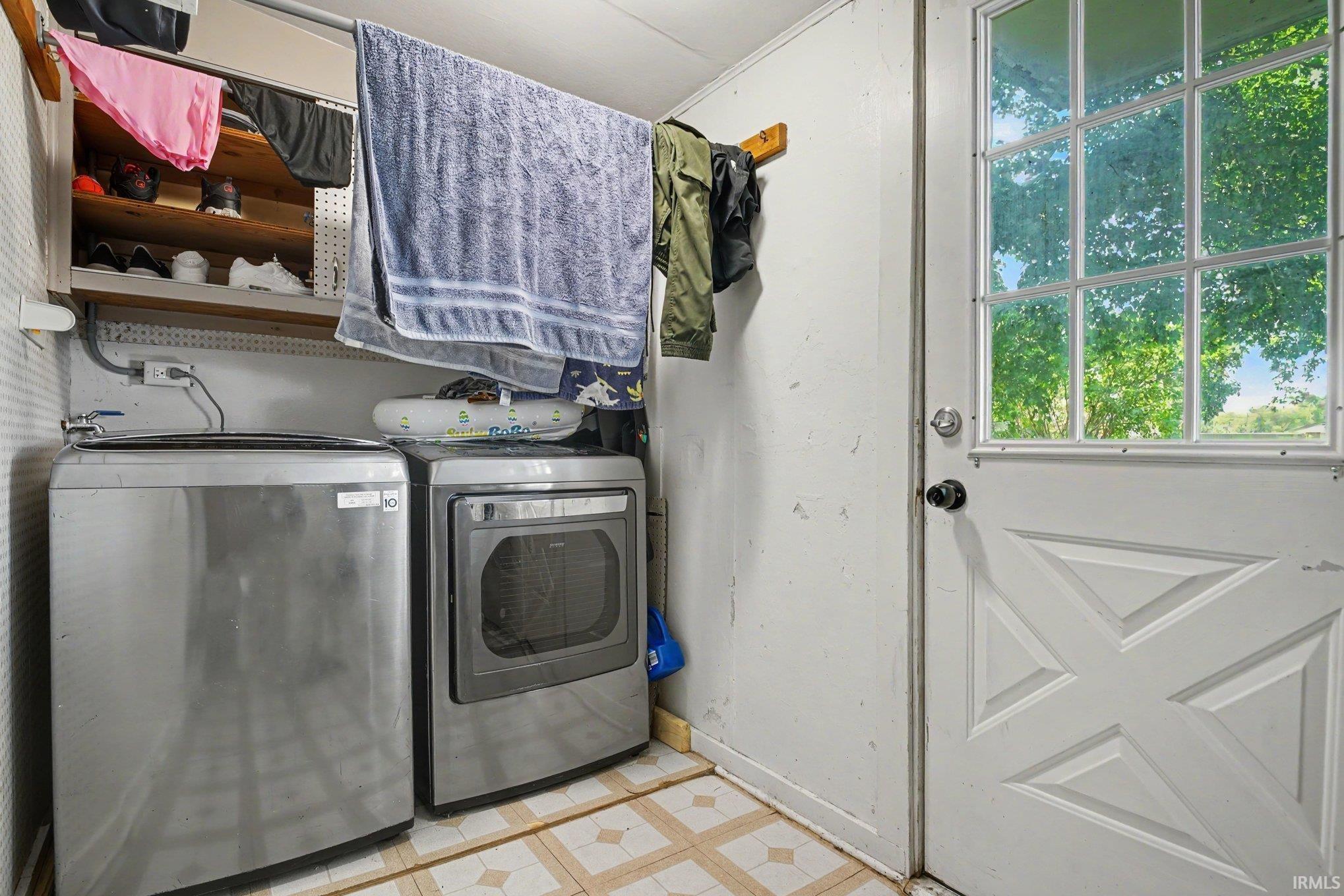 615 North Riverside Boulevard Goshen, IN 46528 - Photo 16 of 18