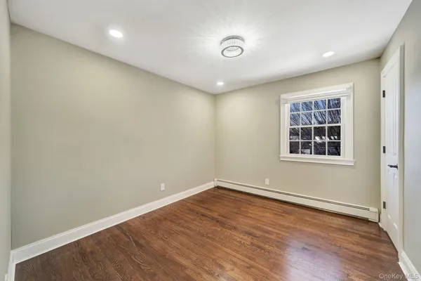 $1,579,000 | 20 Sagamore Way South, Jericho, NY 11753