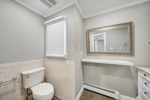 $1,579,000 | 20 Sagamore Way South, Jericho, NY 11753