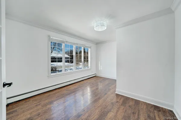 $1,579,000 | 20 Sagamore Way South, Jericho, NY 11753