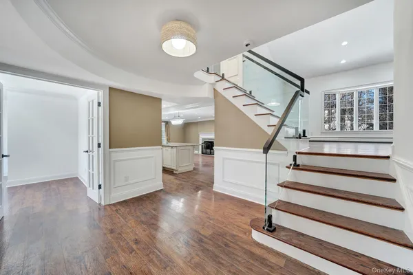 $1,579,000 | 20 Sagamore Way South, Jericho, NY 11753