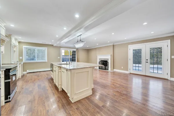 $1,579,000 | 20 Sagamore Way South, Jericho, NY 11753