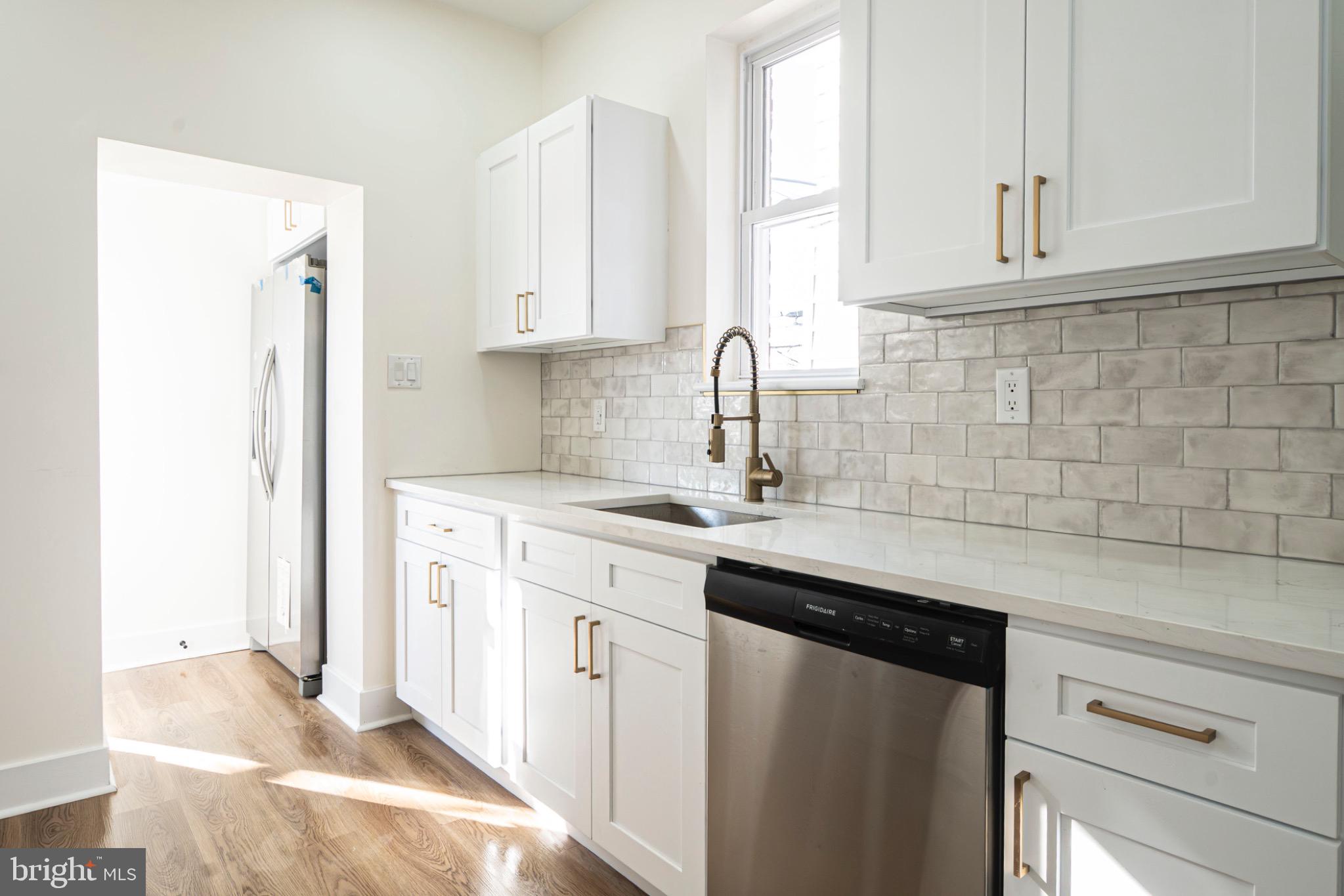 7230 Briar Road Philadelphia, PA 19138 - Photo 16 of 32 Bright kitchen, new windows throughout