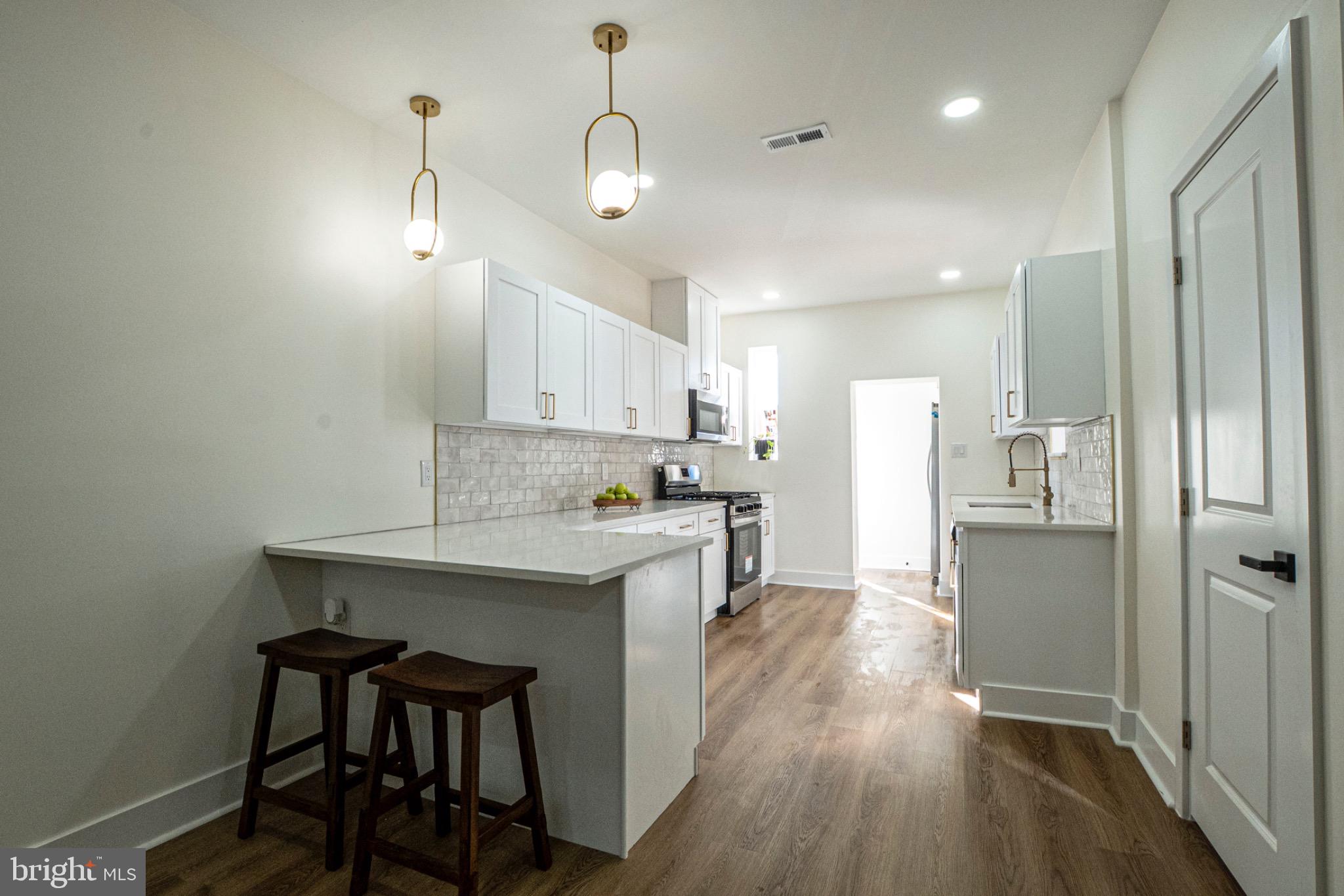 7230 Briar Road Philadelphia, PA 19138 - Photo 2 of 32 Gallery Image 2