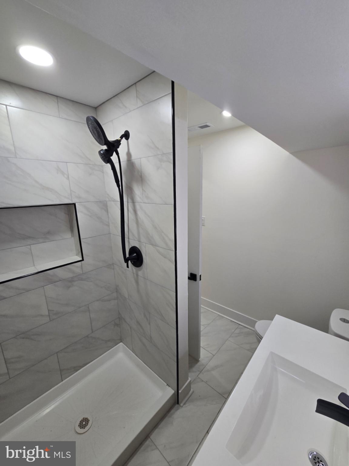 7230 Briar Road Philadelphia, PA 19138 - Photo 24 of 32 Gallery Image 24