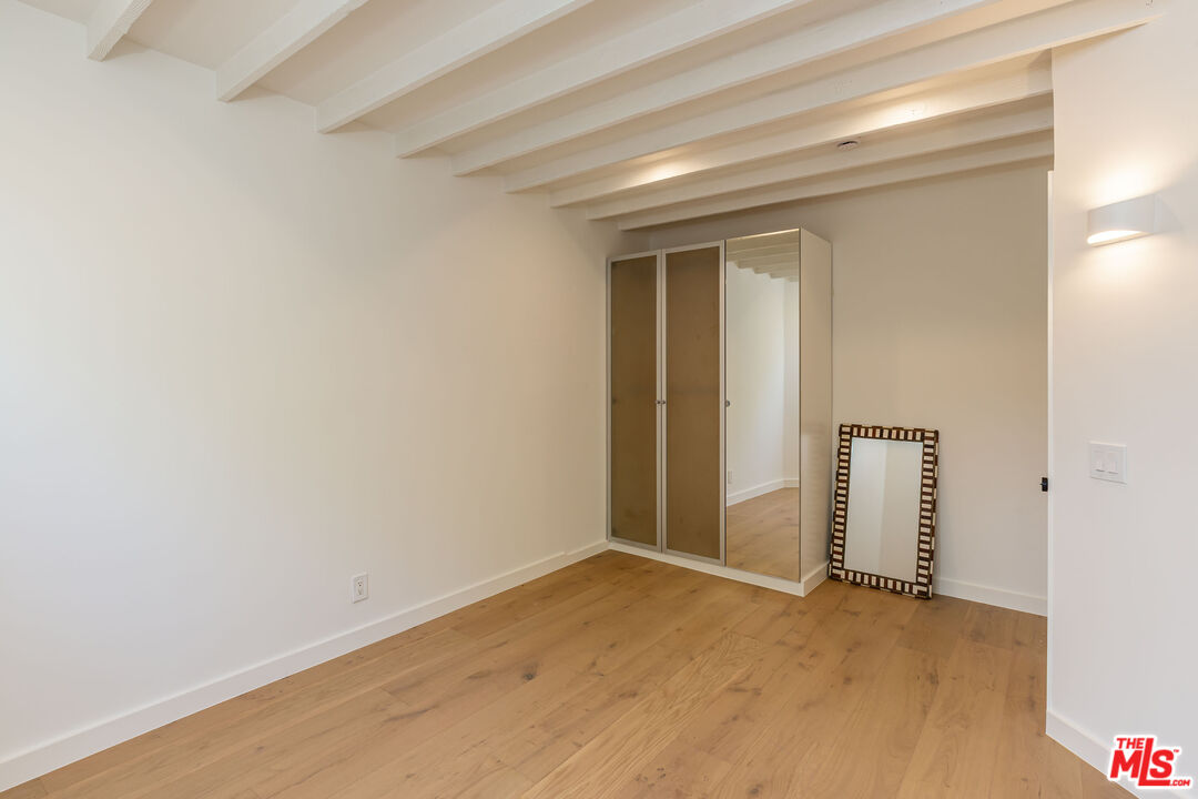 29233 Heathercliff Road, Unit 2 Malibu, CA 90265 - Photo 19 of 20 a view of an empty room