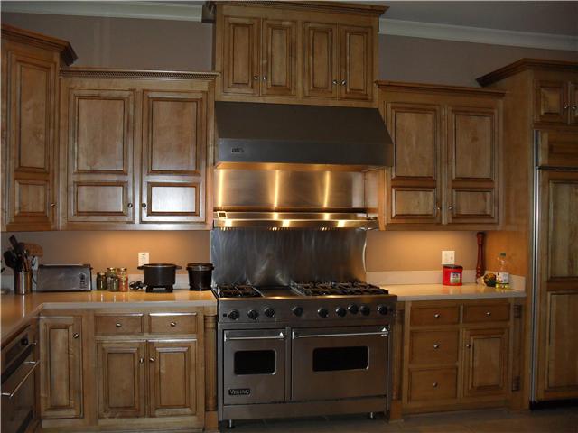 3330 Maxie Jones Road Springfield, TN 37172 - Photo 13 of 20 Beautiful custom cabinets with viking stove and hood with a warming rack. A chef's delight