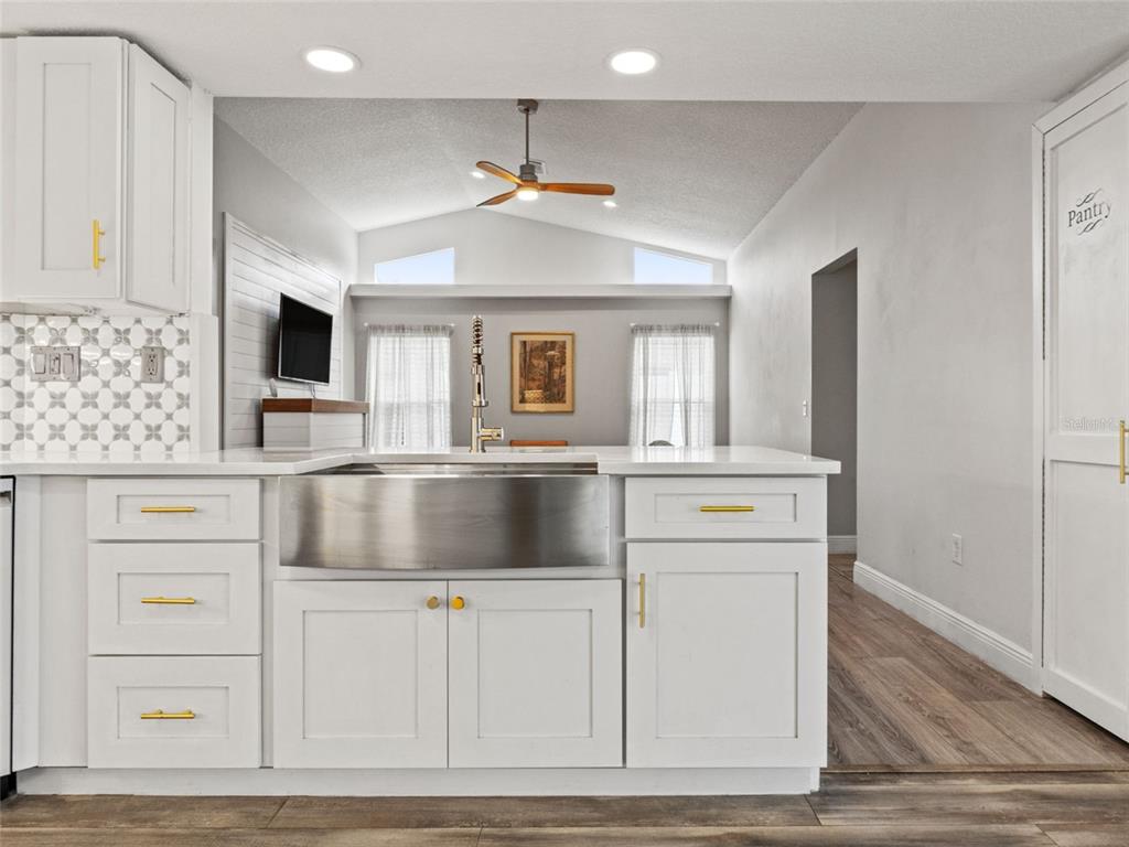 8222 Rhanbuoy Road Spring Hill, FL 34606 - Photo 14 of 40