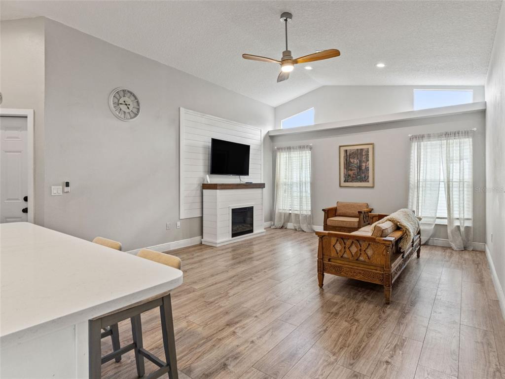 8222 Rhanbuoy Road Spring Hill, FL 34606 - Photo 15 of 40