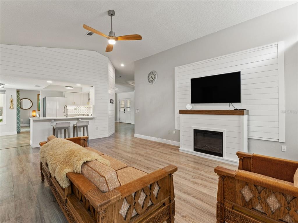 8222 Rhanbuoy Road Spring Hill, FL 34606 - Photo 17 of 40