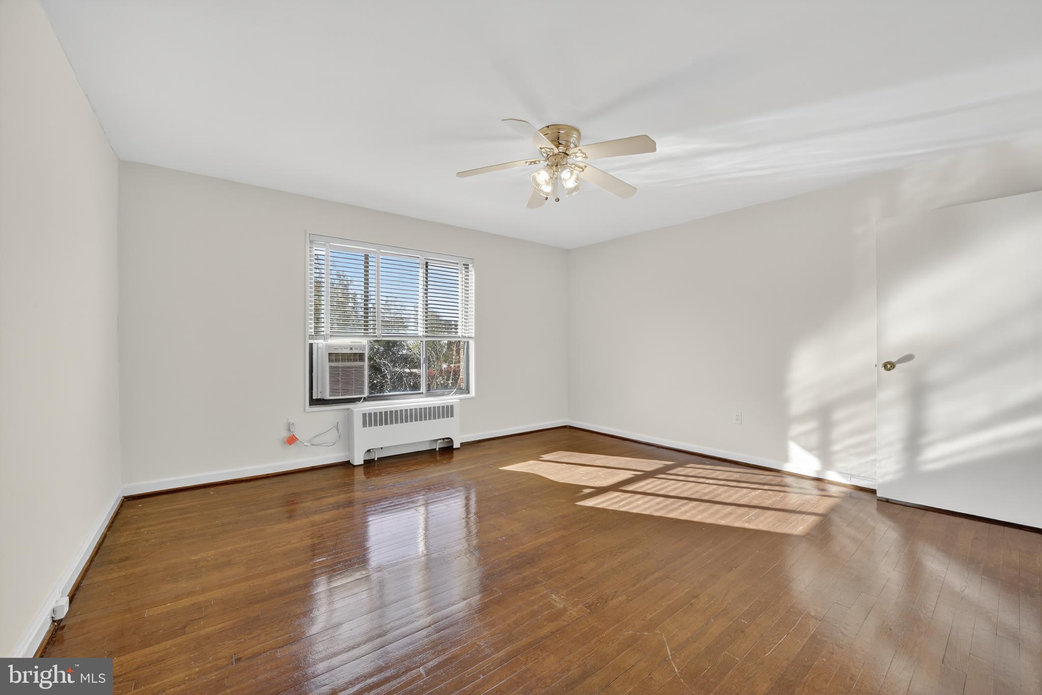 1010 G Street Northeast, Unit 305 Washington, DC 20002 - Photo 4 of 15