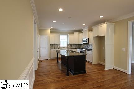 409 Rocky Slope Road Greenville, SC 29607 - Photo 4 of 10 Gallery Image 4