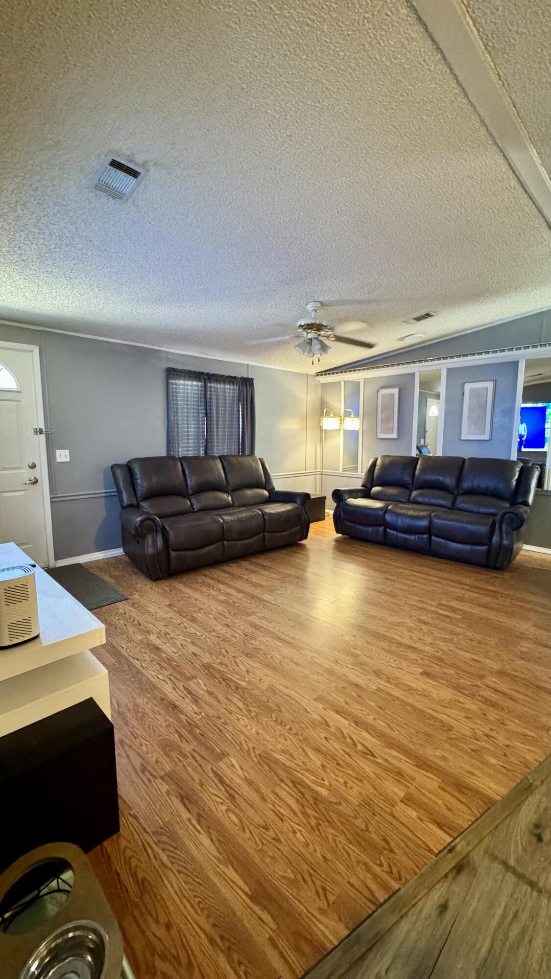 23039 Watergate Circle Boca Raton, FL 33428 - Photo 3 of 20 IMG_8506