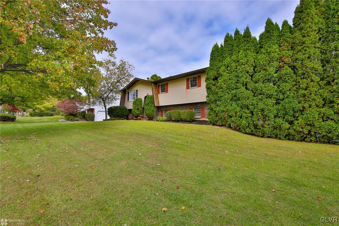 1203 Buck Trail Road Allentown, PA 18104 - Photo 2 of 42 Gallery Image 2