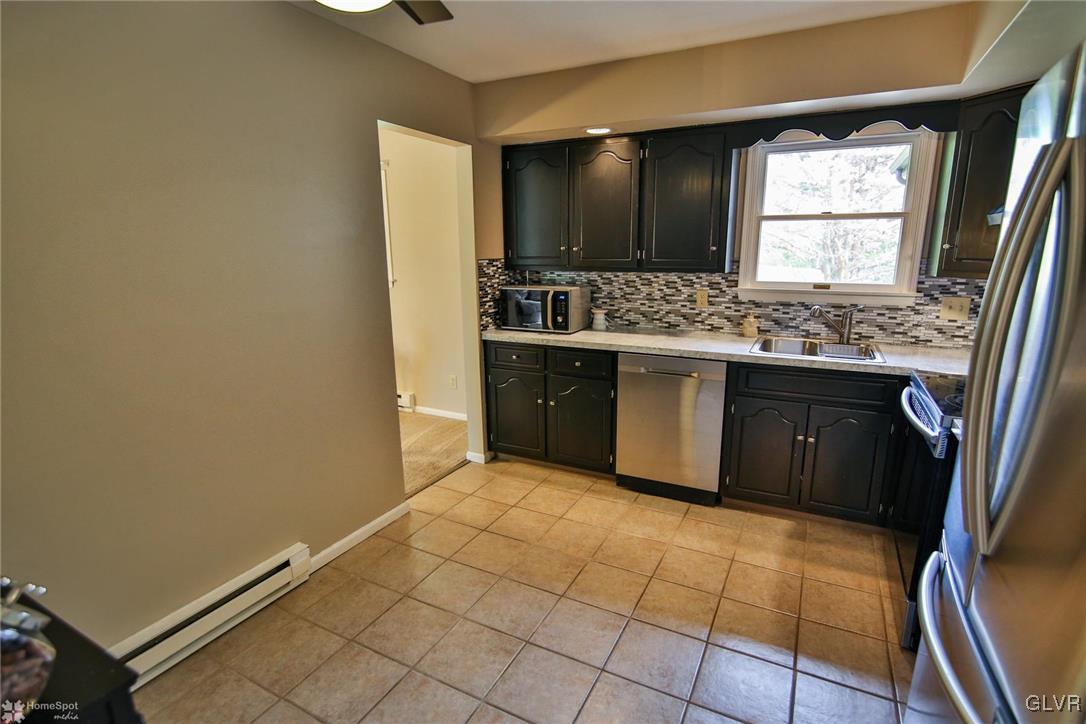 1203 Buck Trail Road Allentown, PA 18104 - Photo 9 of 42 Gallery Image 9