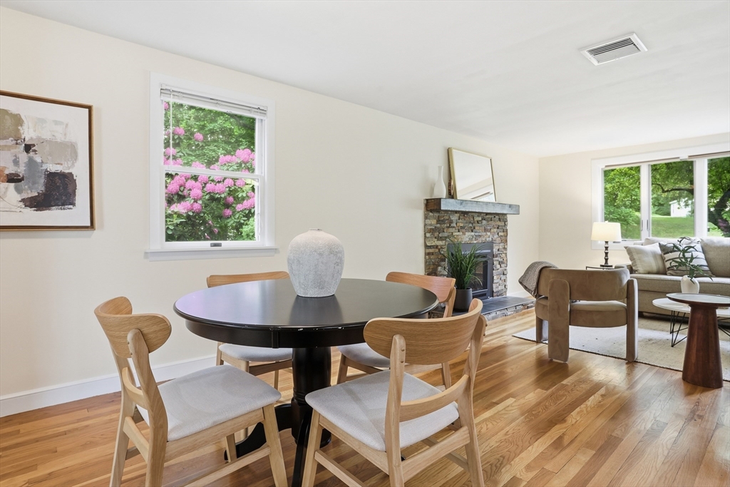 6 Hillcrest Road Bedford, MA 01730 - Photo 8 of 33
