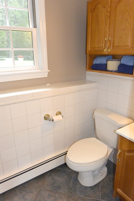 5 Longmeadow Road Medfield, MA 02052 - Photo 17 of 21 Gallery Image 17