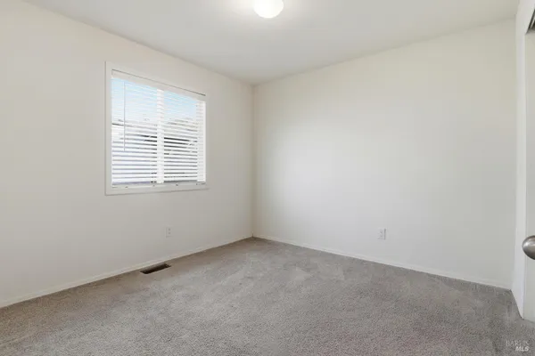 $218,000 | 117 Silver Drive, Cotati, CA 94931