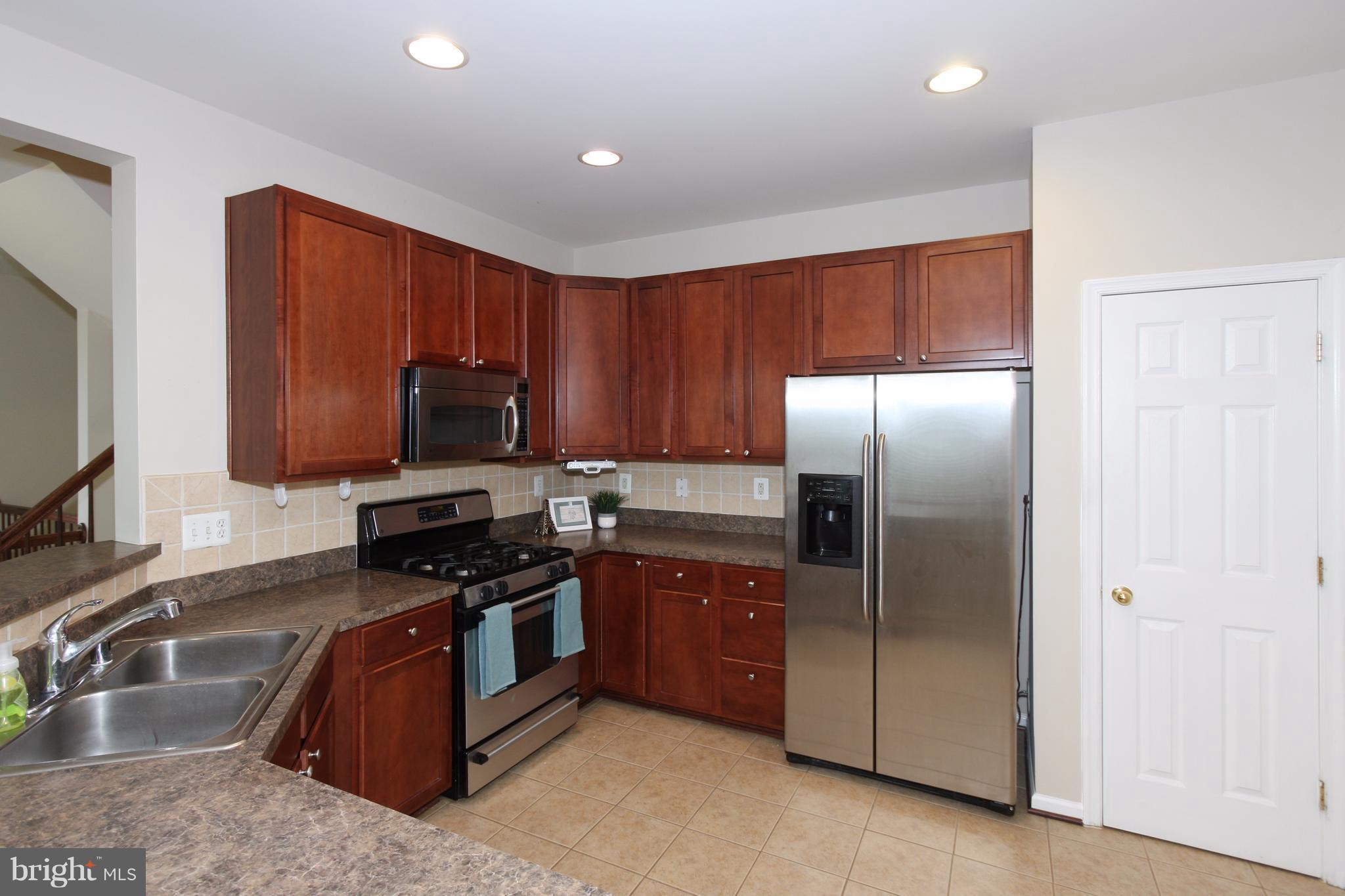 7002 Black Oak Road, Unit 162 Elkridge, MD 21075 - Photo 12 of 24 Kitchen