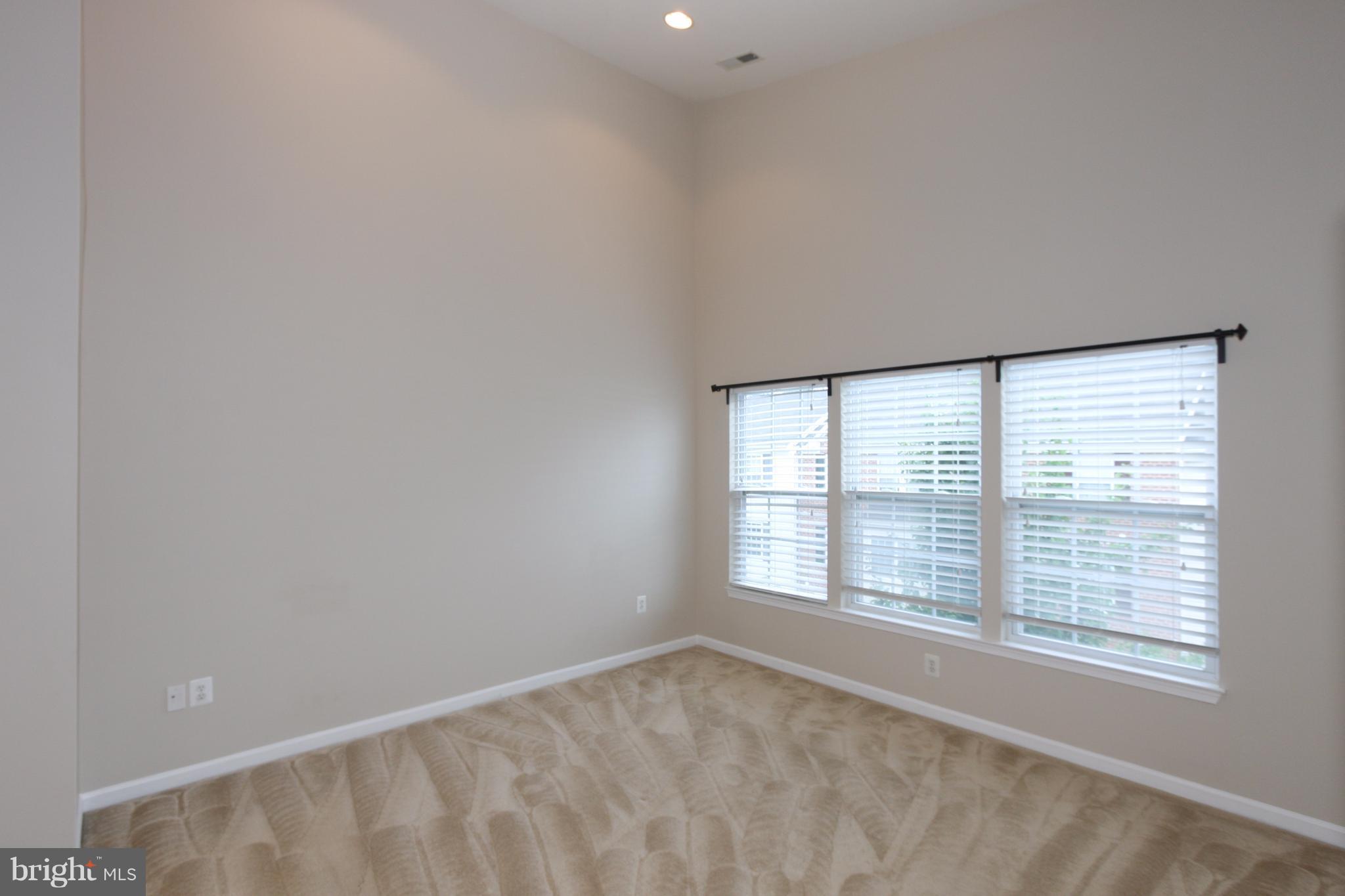 7002 Black Oak Road, Unit 162 Elkridge, MD 21075 - Photo 14 of 24 Bedroom (Master)
