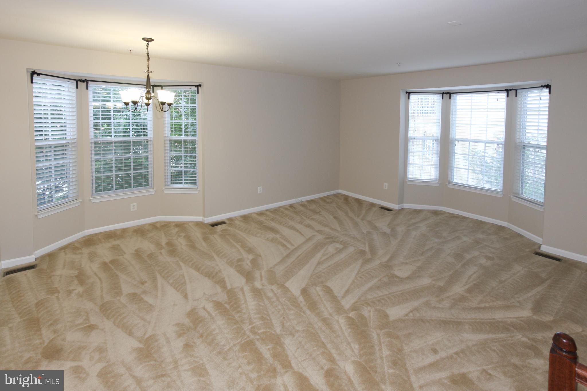 7002 Black Oak Road, Unit 162 Elkridge, MD 21075 - Photo 6 of 24 Dining Room
