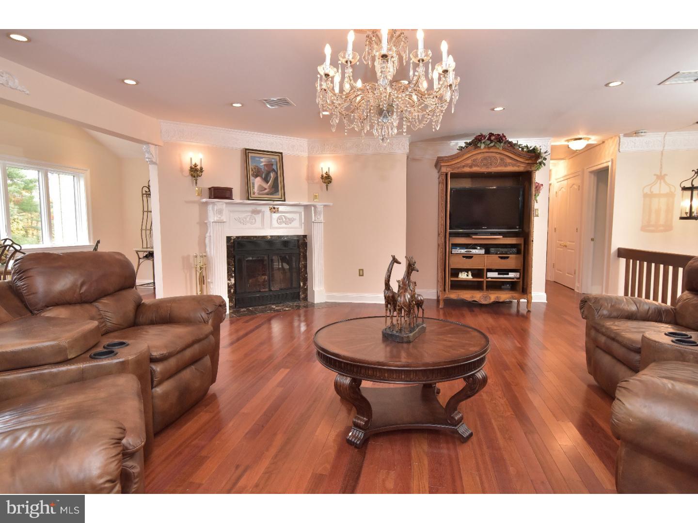 3 Sunnyside Road Thornton, PA 19373 - Photo 17 of 25 Great Room