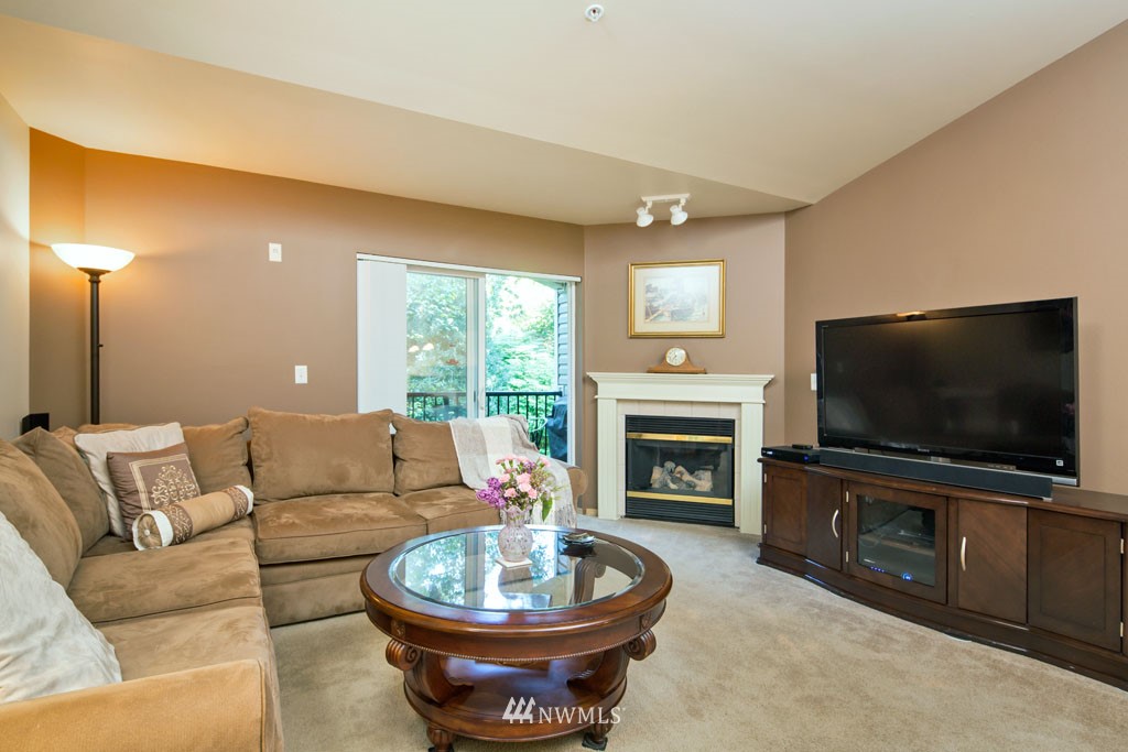 10733 Valley View Road, Unit C304 Bothell, WA 98011 - Photo 2 of 15