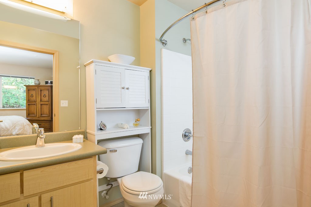 10733 Valley View Road, Unit C304 Bothell, WA 98011 - Photo 11 of 15