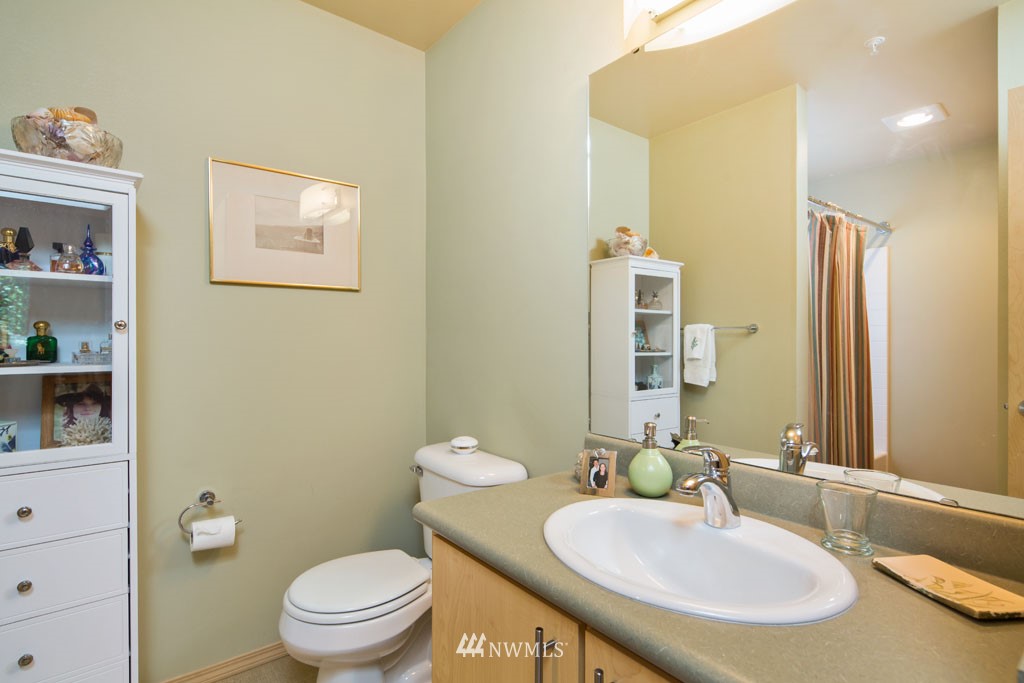 10733 Valley View Road, Unit C304 Bothell, WA 98011 - Photo 13 of 15