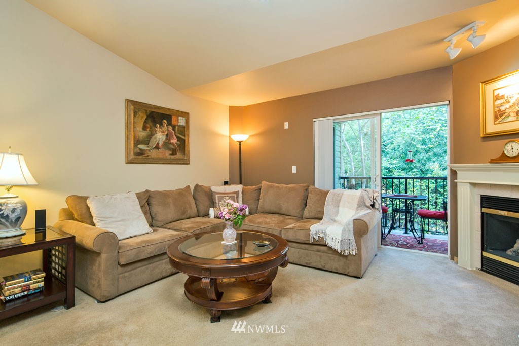 10733 Valley View Road, Unit C304 Bothell, WA 98011 - Photo 3 of 15