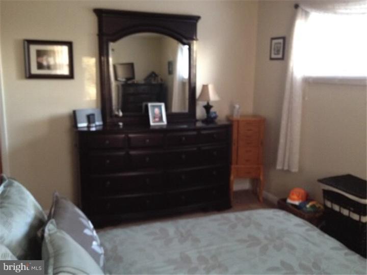 202 Abbott Road Hatboro, PA 19040 - Photo 3 of 6