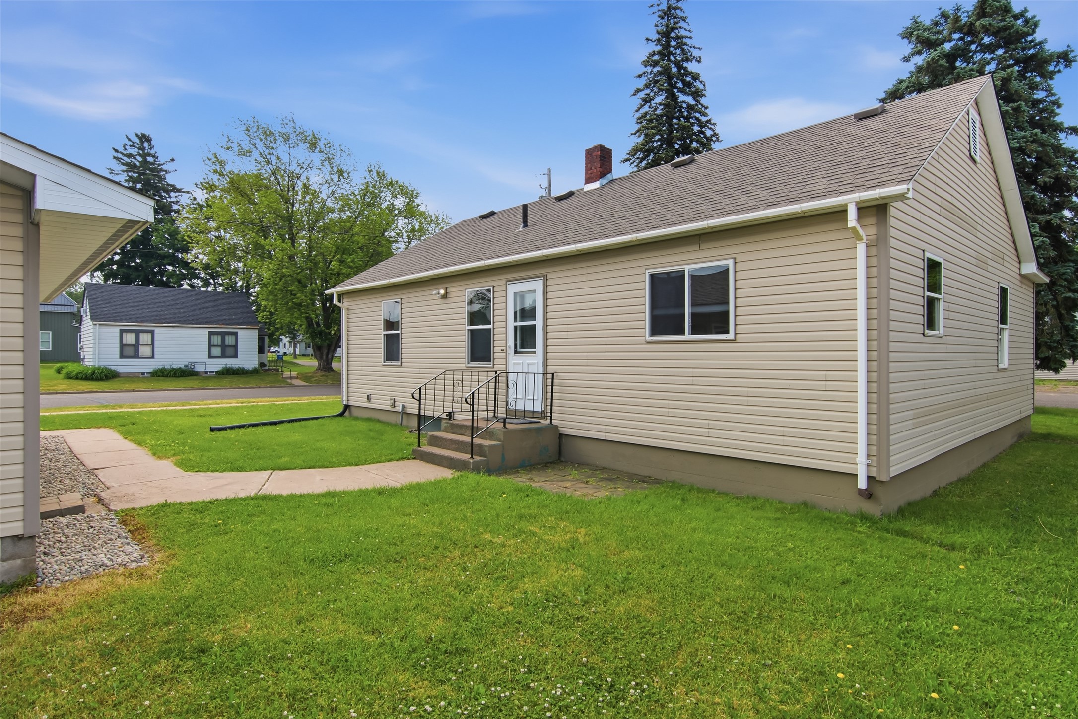 23 East Schneider Street Rice Lake, WI 54868 - Photo 30 of 38