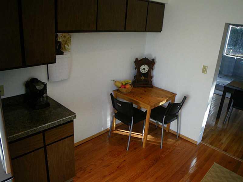 22 Wilkins Road Forest Hills, PA 15221 - Photo 10 of 23 Kitchen.