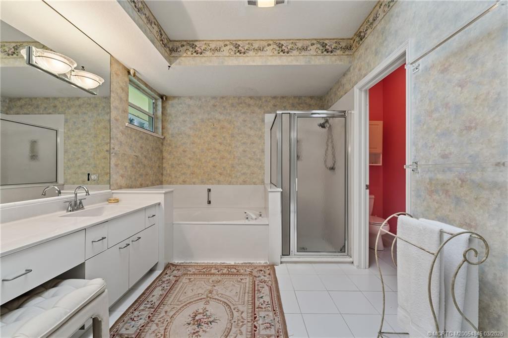 3510 Southeast Cambridge Drive Stuart, FL 34997 - Photo 19 of 38 Separate water closet