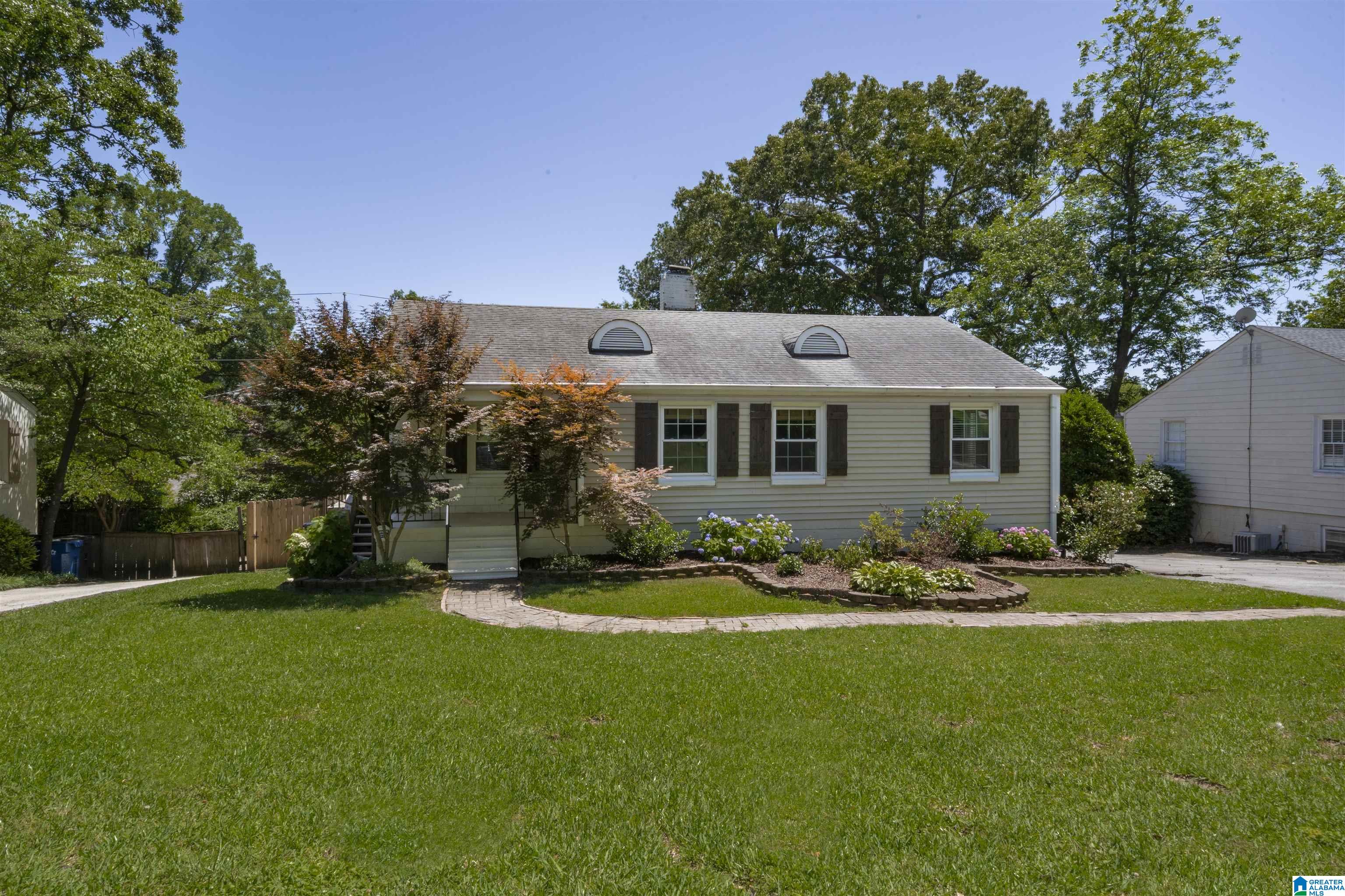 39 Edgehill Road Birmingham, AL 35209 - Photo 3 of 43 Gallery Image 3