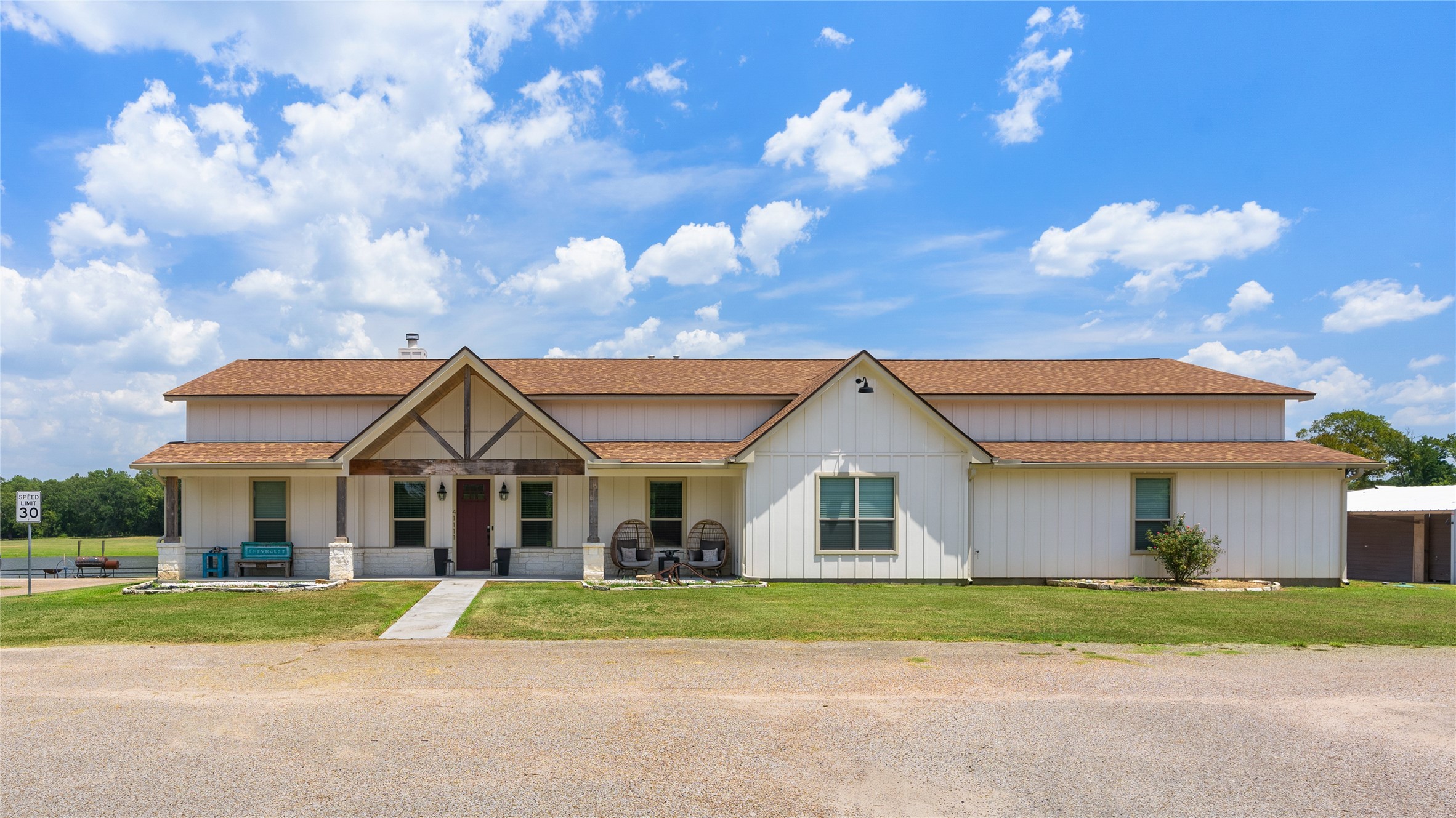 41115 Community Road Magnolia, TX 77354 - Photo 9 of 28 a view of a yard in front of house