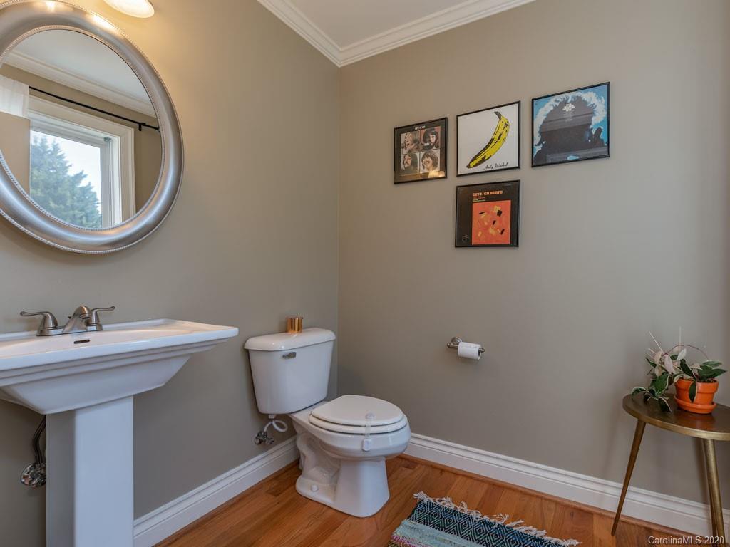 91 Noble Road Fairview, NC 28730 - Photo 11 of 38 Gallery Image 11